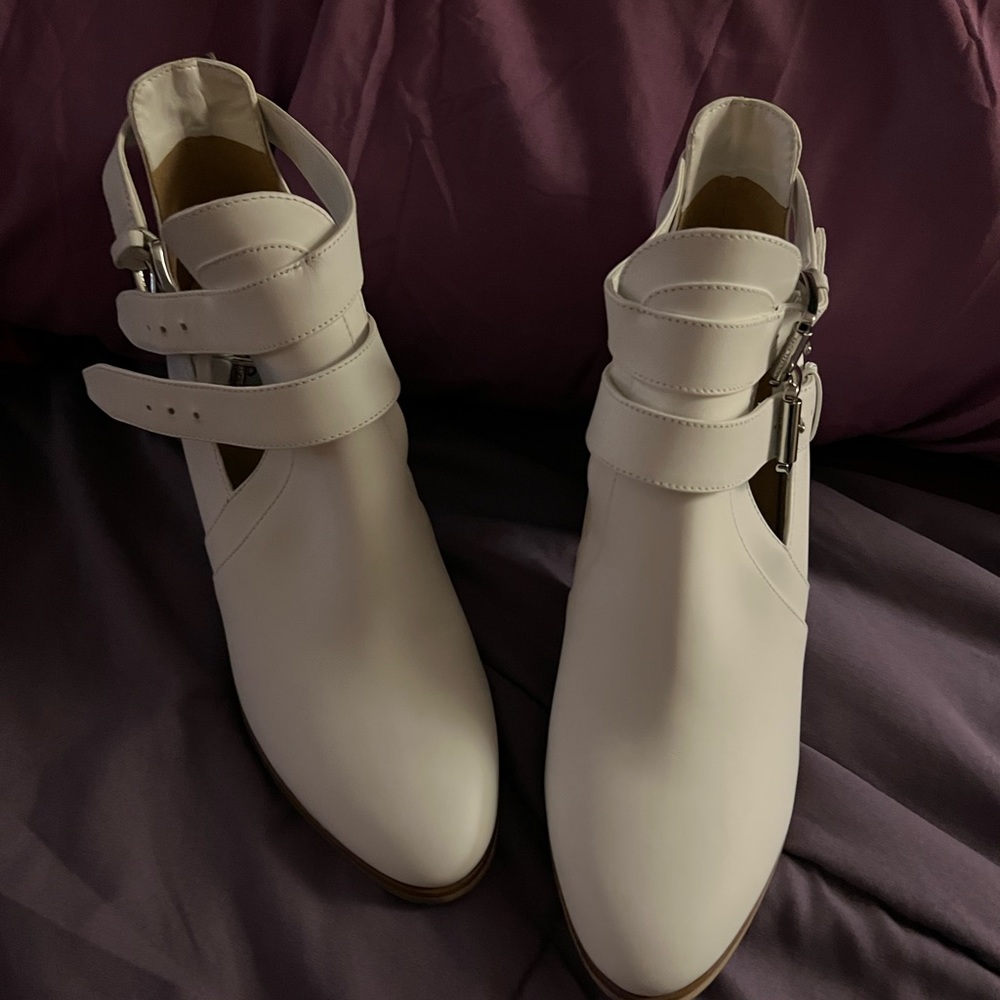 MICHAEL Michael Kors White Ankle Booties